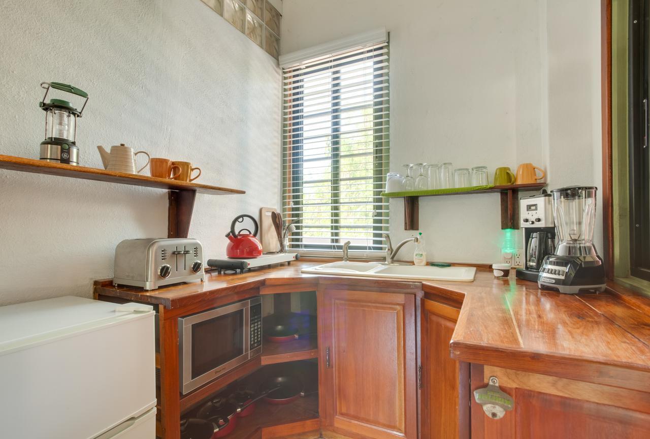 Bayshore Bijou Suites Maya Beach Dış mekan fotoğraf