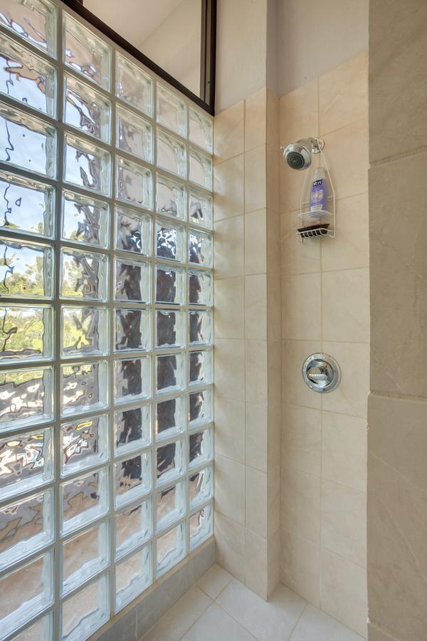 Bayshore Bijou Suites Maya Beach Dış mekan fotoğraf